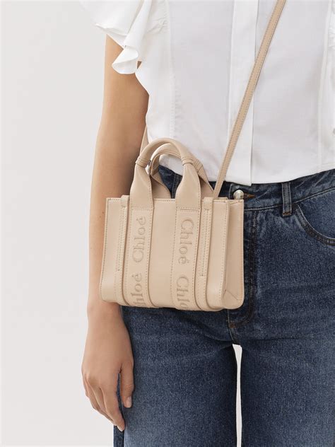 chloe woody medium leather tote bag|chloé small woody tote bag.